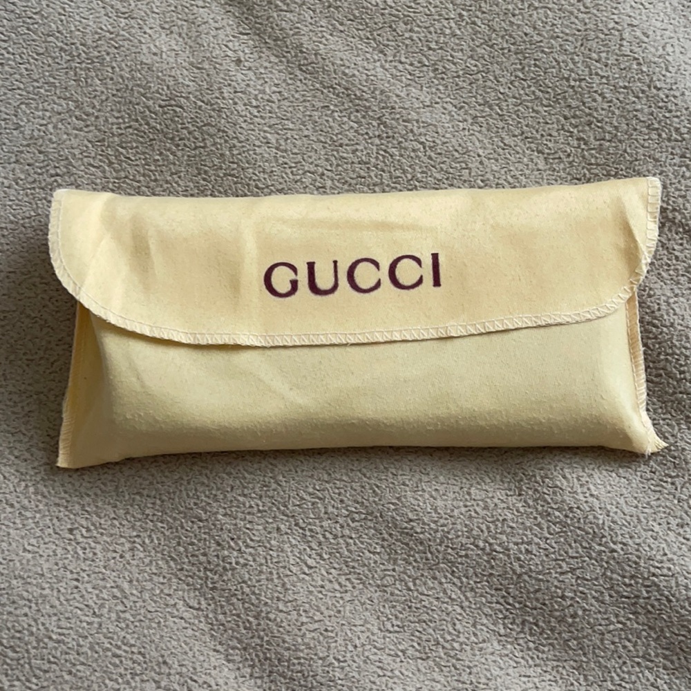 Gucci Womens Mickey Mouse Wallet, brand new never been used.